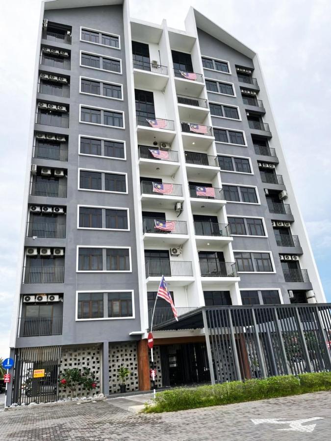 Condo 2-10 Imperio Professional Suite Alor Setar Exterior photo