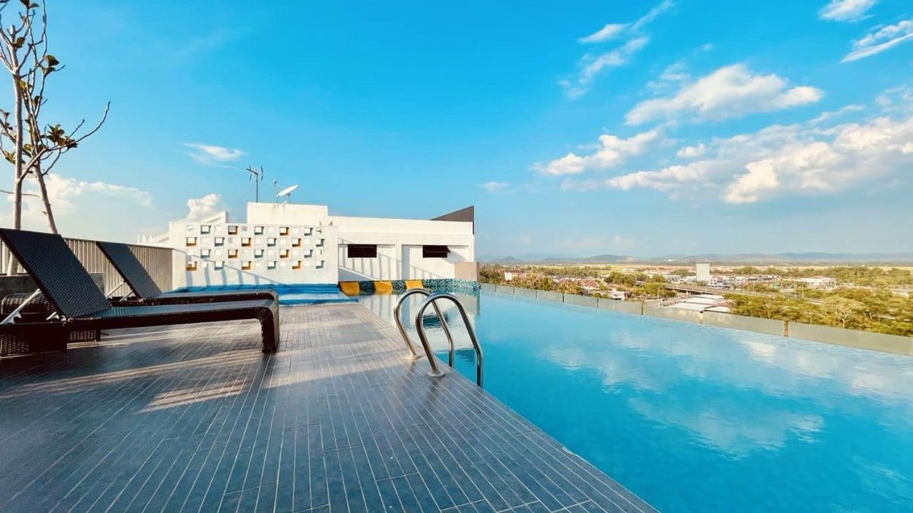 Condo 2-10 Imperio Professional Suite Alor Setar Exterior photo
